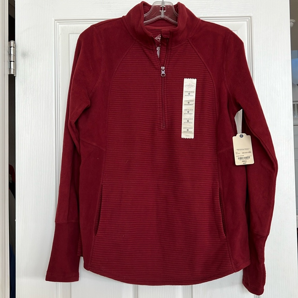 St. John’s Bay Long sleeve scoop neck fleece quarter zip